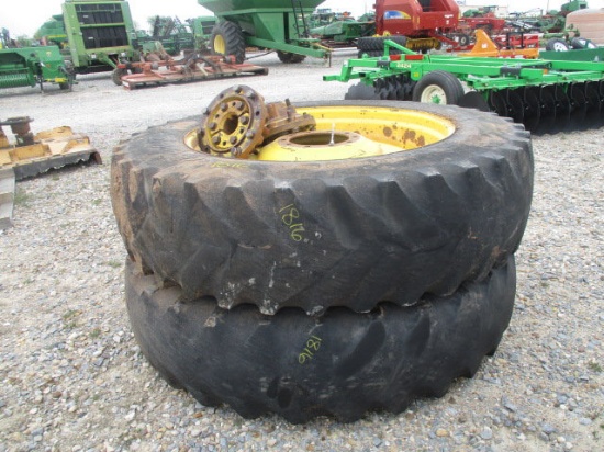 1816 480/80R46 JOHN DEERE DUALS W/HUBS