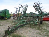 1608 960 JOHN DEERE WING FIELD CULTIVATOR 28' DANISH TINES S/N:N00960X011406