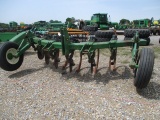 1717 910 JOHN DEERE 7 SHANK V-RIPPER S/N:E0910010028A