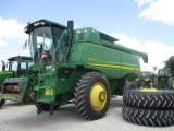 81 9770 JD COMBINE 2008 MODEL 2443/3348 HOURS 2WD CHOPPER 20.8X42/DUALS