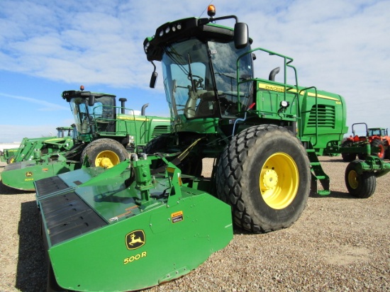 1627 W235 SP JOHN DEERE WINDROWER C/A W/500R JOHN DEERE HEAD 24.5X32 893 HOURS 2018 MODEL V 10 STEEL