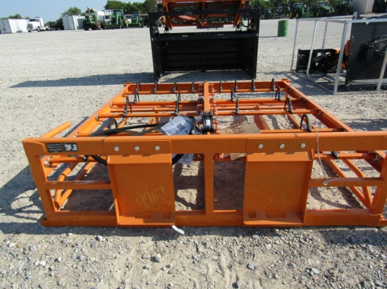 9967 LANDHONOR SQUARE BALE HAY GRAPPLE