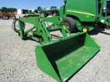 4688 148 JOHN DEERE LOADER W/BRKS