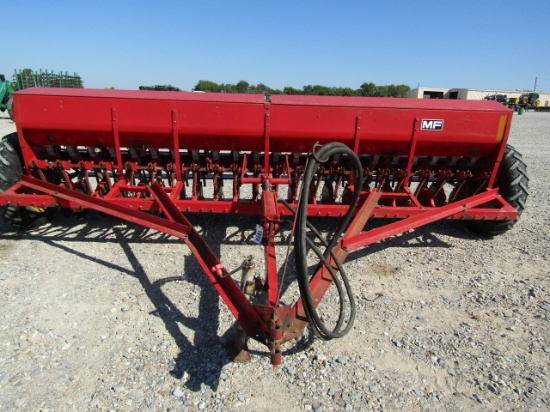 1072 43 MASSEY FERGUSON GRAIN DRILL
