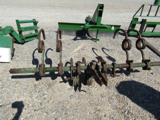 2067 CHISEL PLOW