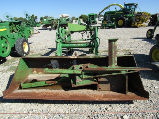 2472 148 JOHN DEERE LOADER W/BRKS S/N:E00148007591