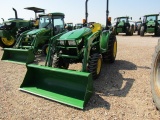 1049 3032E JOHN DEERE 2 POST MFD HYDROSTAT W/300E JOHN DEERE LOADER 51HRS 2020 MODEL