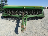 1073 8300 JOHN DEERE GRAIN DRILL