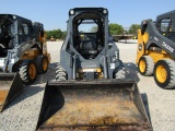 1082 318G JOHN DEERE SKID STEER LOADER 10X16.5 1569HRS