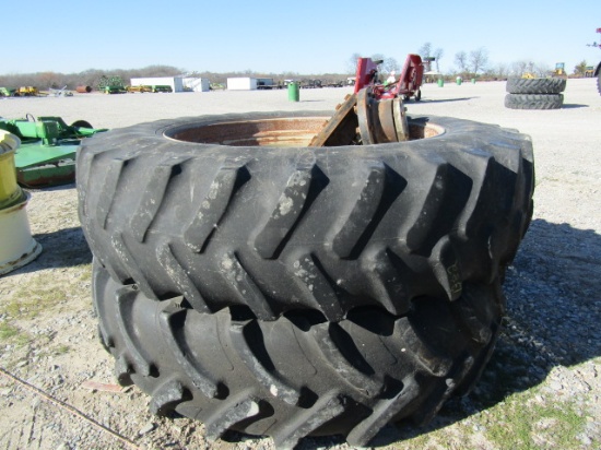 1382 480/80R46 CASE IH DUALS W/HUBS