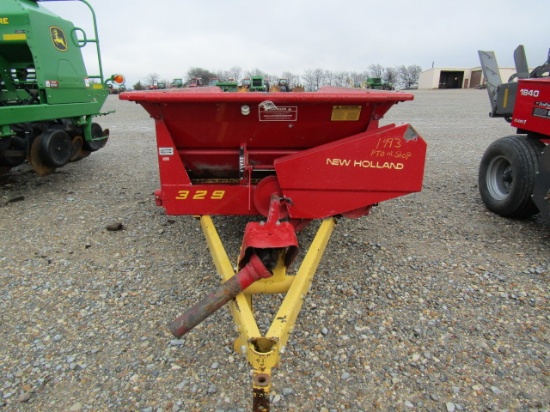 1493 329 NEW HOLLAND MANURE SPREADER W/540 PTO 12 SHANK S/N:729419