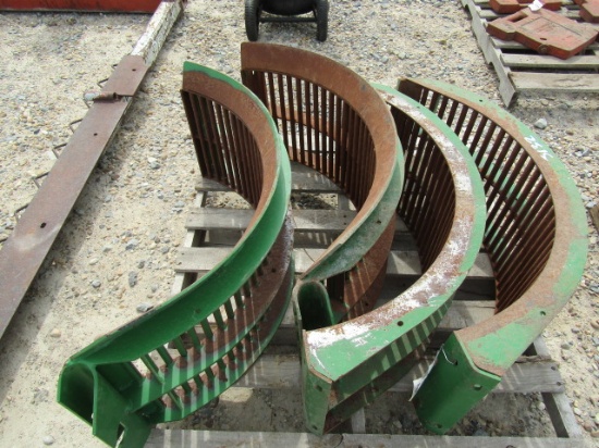 1582 4 JOHN DEERE CORN CONCAVES