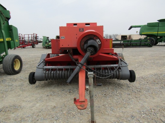 1603 1839 MASSEY FERGUSON IN LINE SQ BALER W/540 PTO