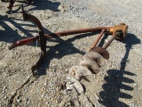 3272 3PT POST HOLE DIGGER PTO ON MACHINE