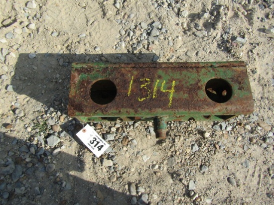 1314 JOHN DEERE WEIGHT BRACKETS