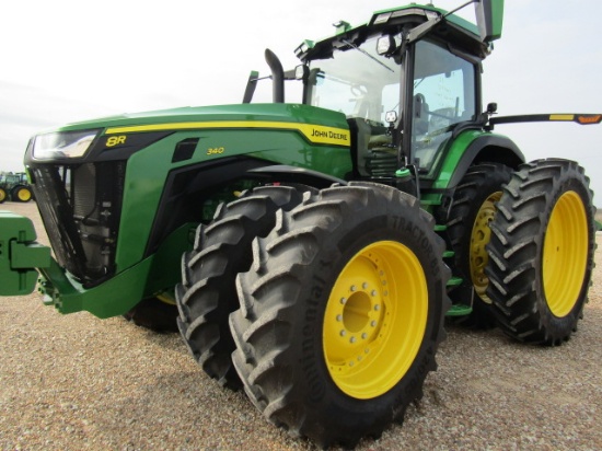 1241 8R340 JOHN DEERE C/A MFD E/23 W/ILS 724HRS 2023 MODEL 480/80R50/DUALS 420/85R34 FRONT DUALS W/J