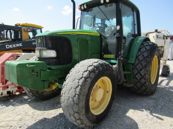 1599 6220 JOHN DEERE C/A MFD SYNCHRO W/ TREBRO HARVESTACK SOD HARVESTER 8735HRS 2005 MODEL 8735 S/N: