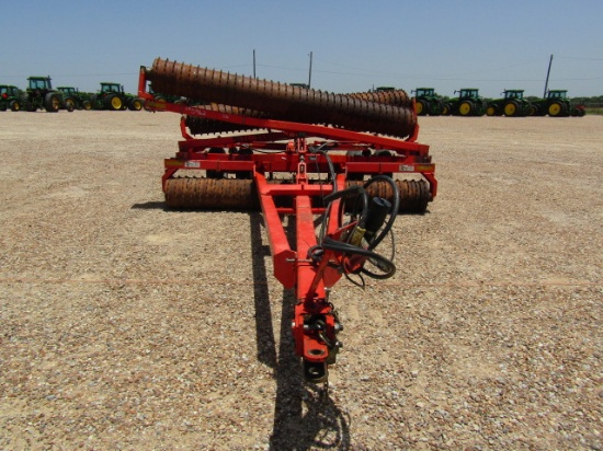 1638 4400 KUHN KRAUSE HYD X-FOLD PACKER 36'