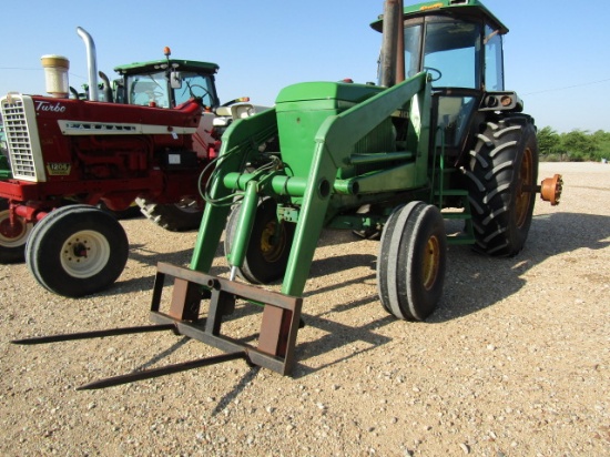 1766 4440 JOHN DEERE C/A QR W/LOADER & HAY FORK 5139HRS 1981 MODEL