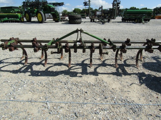 6406 12 SHANK JOHN DEERE CHISEL PLOW 3PT