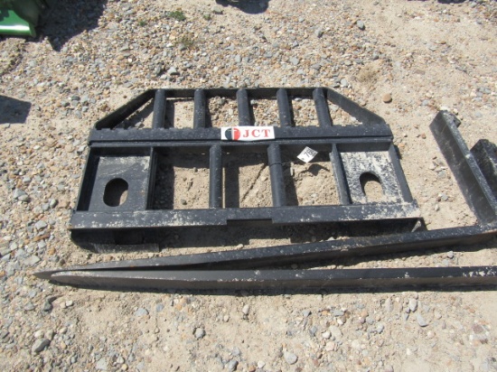 7695 JCT PALLET FORK