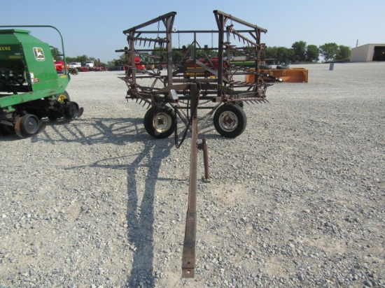 1740 24' HYD FOLD DRAG HARROW