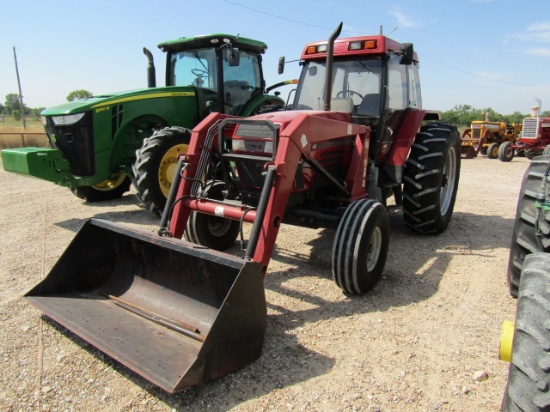 1806 5250 CASE IH C/A 2WD W/ K/D LOADER BUCKET & FORK 11.00X16 18.4X38 1758HRS 1993 MODEL