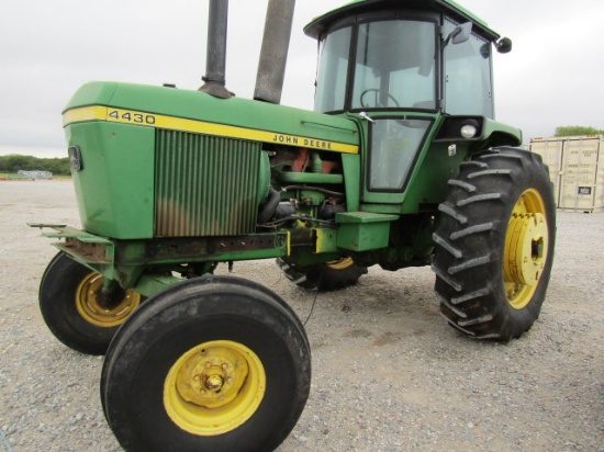 1819 4430 JOHN DEERE C/A 2WD PS SALVAGE TERP TRACTOR 18.4X38 5547HR "SALVAGE"