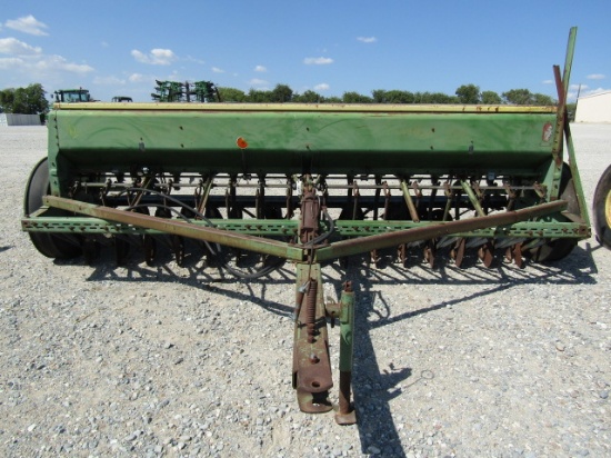 1827 8300 JOHN DEERE GRAIN DRILL