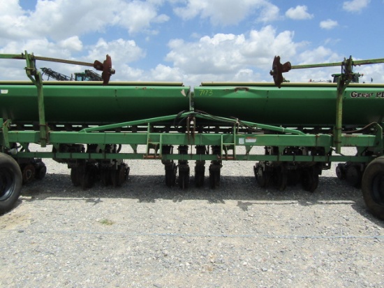 7173 2020-45W GREAT PLAINS GRAIN DRILL W/ROW MARKERS S/N:4PE1096