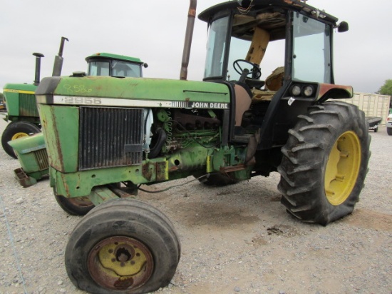 8586 2955 JOHN DEERE C/A "SALVAGE HOLE IN BLOCK"