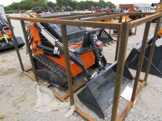 8606 LANDHONOR MINI SKID STEER