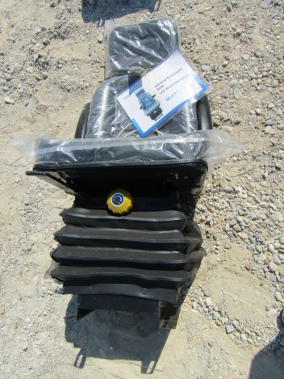 9011 SKLP UNUSED EXCAVATOR SEAT W/SHOCK