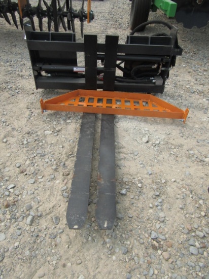 8611 LANDHONOR HYD PALLET FORKS S/N:HL-00818