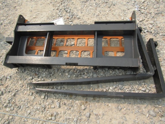 8626 LANDHONOR PALLET FORKS S/N:HL-05077
