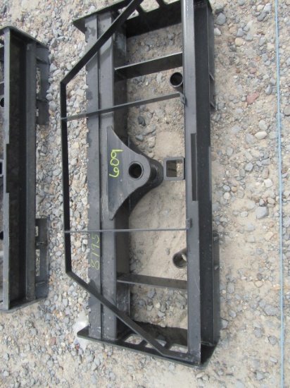 8795 WOLVERINE BALE SPEAR/PALLET FORK BRKT. S/N:ZW-10237