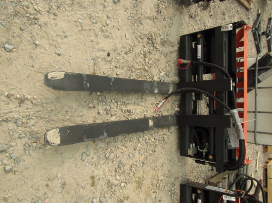 8839 WOLVERINE HYD PALLET FORK S/N:ZW-00511