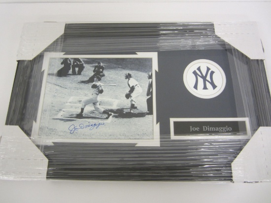 Joe DiMaggio New York Yankees signed framed matted 8x10 photo COA