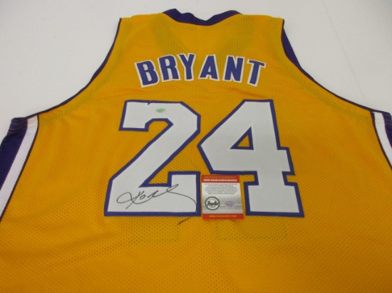 Kobe Bryant Los Angeles Lakers signed autographed jersey Certified Coa