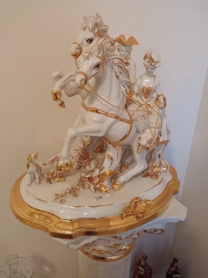 Capodimonte Limited edition 2 Horse and Riders 18 k Gold Painted Approx 16Lx14Hx11W $4500