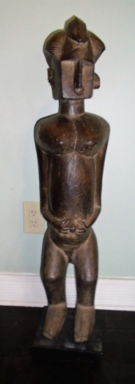 Standing African statue from the Senufo Tribe