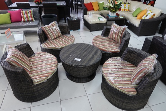 5 pc. Outdoor Seating Set