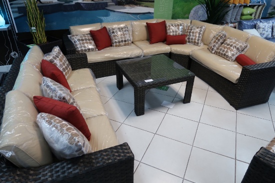 6 pc. Outdoor Sectional Set