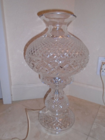 Clear crystal table lamp, crystal cut design and crystal lamp shade.