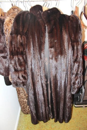 AUTHENTIC DARK BROWN FUR COAT BY BARTH-WIND FURS