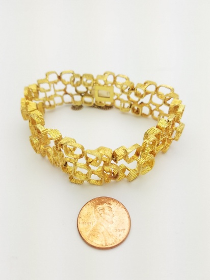 Womens 18k Yellow Gold 3/4" Wide Heavy Bracelet