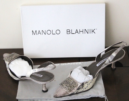 MANOLO BLAHNIK  SNAKESKIN  SHOES  SIZE 10B