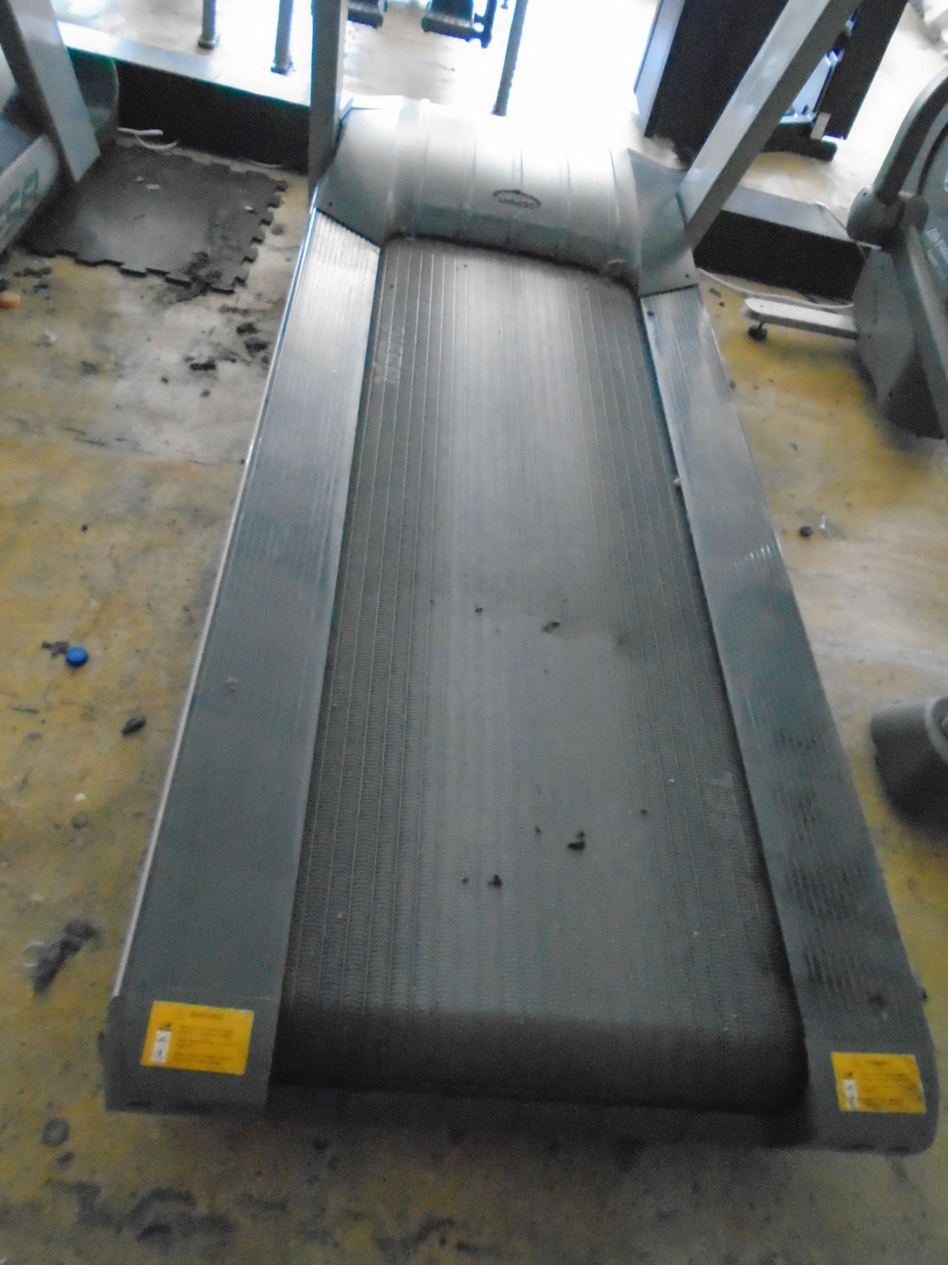 Lexco Treadmill LGT7716M Diesel. Proxibid