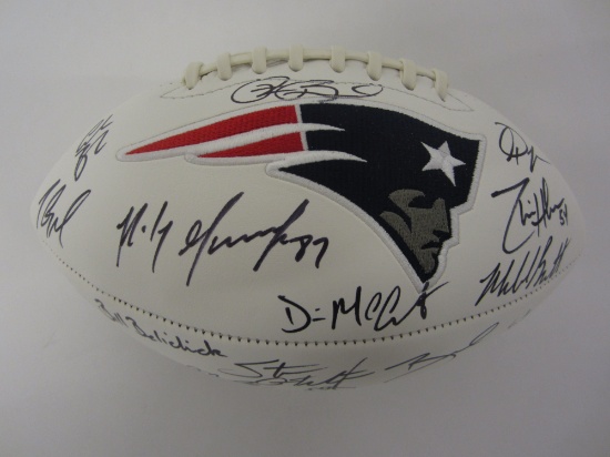Tom Brady, Rob Gronkowski, Malcolm Butler and others New England Patriots signed autographed Logo Fo