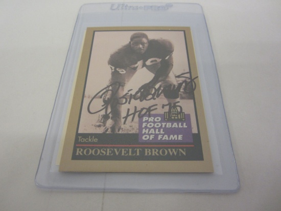 Roosevelt Brown Pro Football Hall of Fame Autograph card with COA!